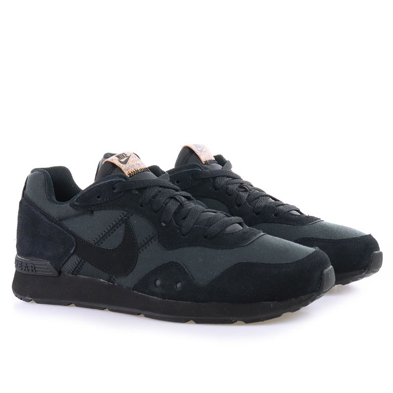 NIKE_DJ1969-001_PRET_3