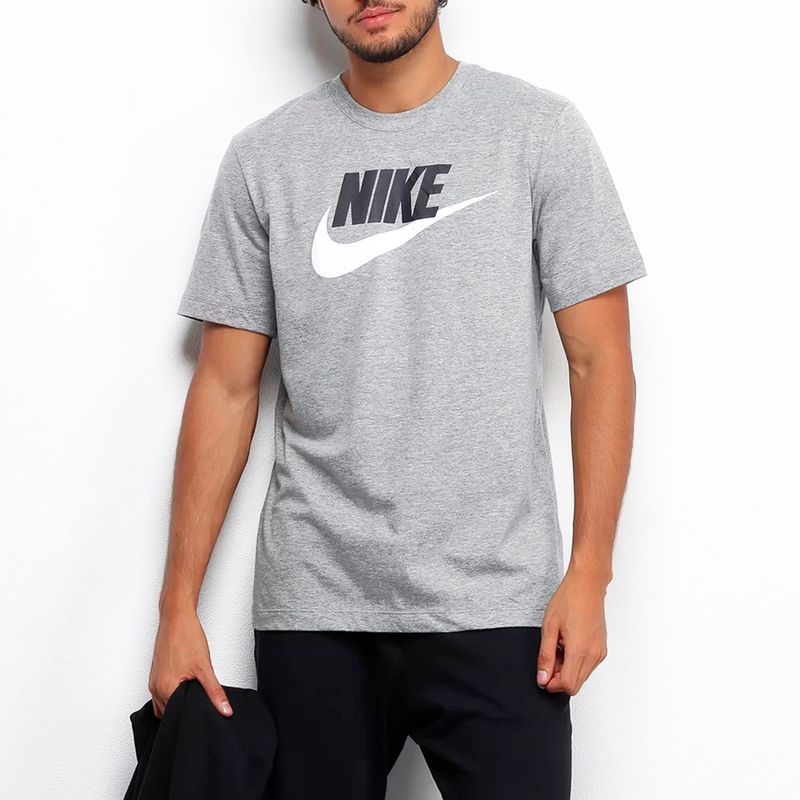 Plus Size - Camiseta Nike Sportswear Essential Futura Feminina - Nike