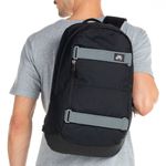 NIKE_Ba5305-015_3