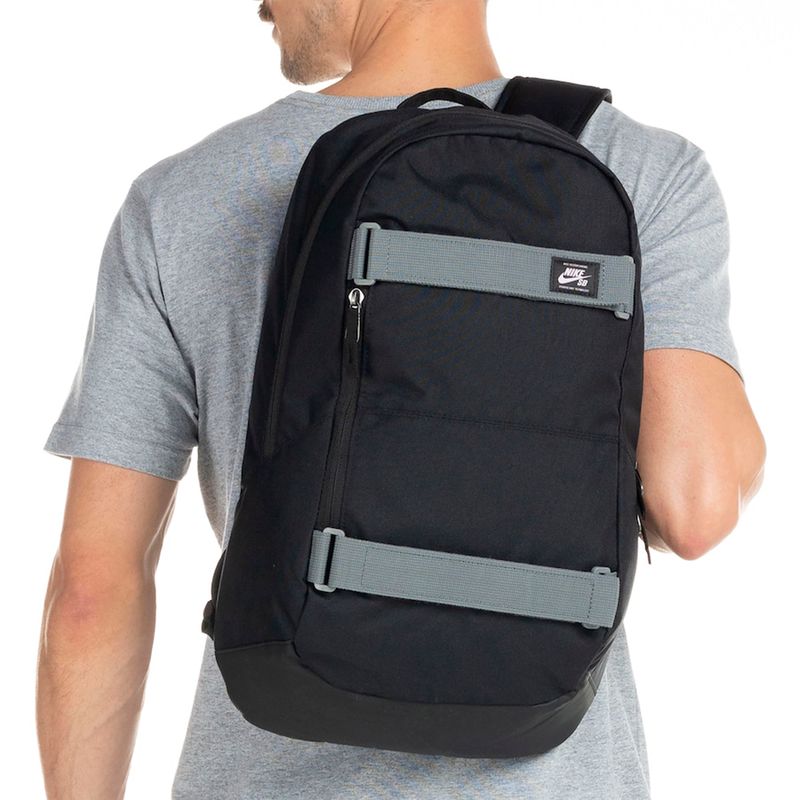 NIKE_Ba5305-015_3