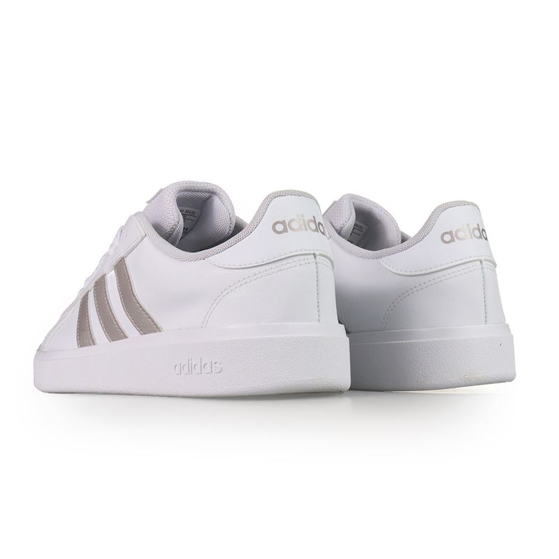 ADIDAS---iv1967---branco--6-